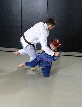 Для мужчин бразильское джиу-джитсу