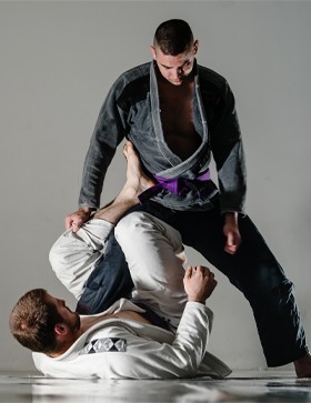 Для мужчин бразильское джиу-джитсу